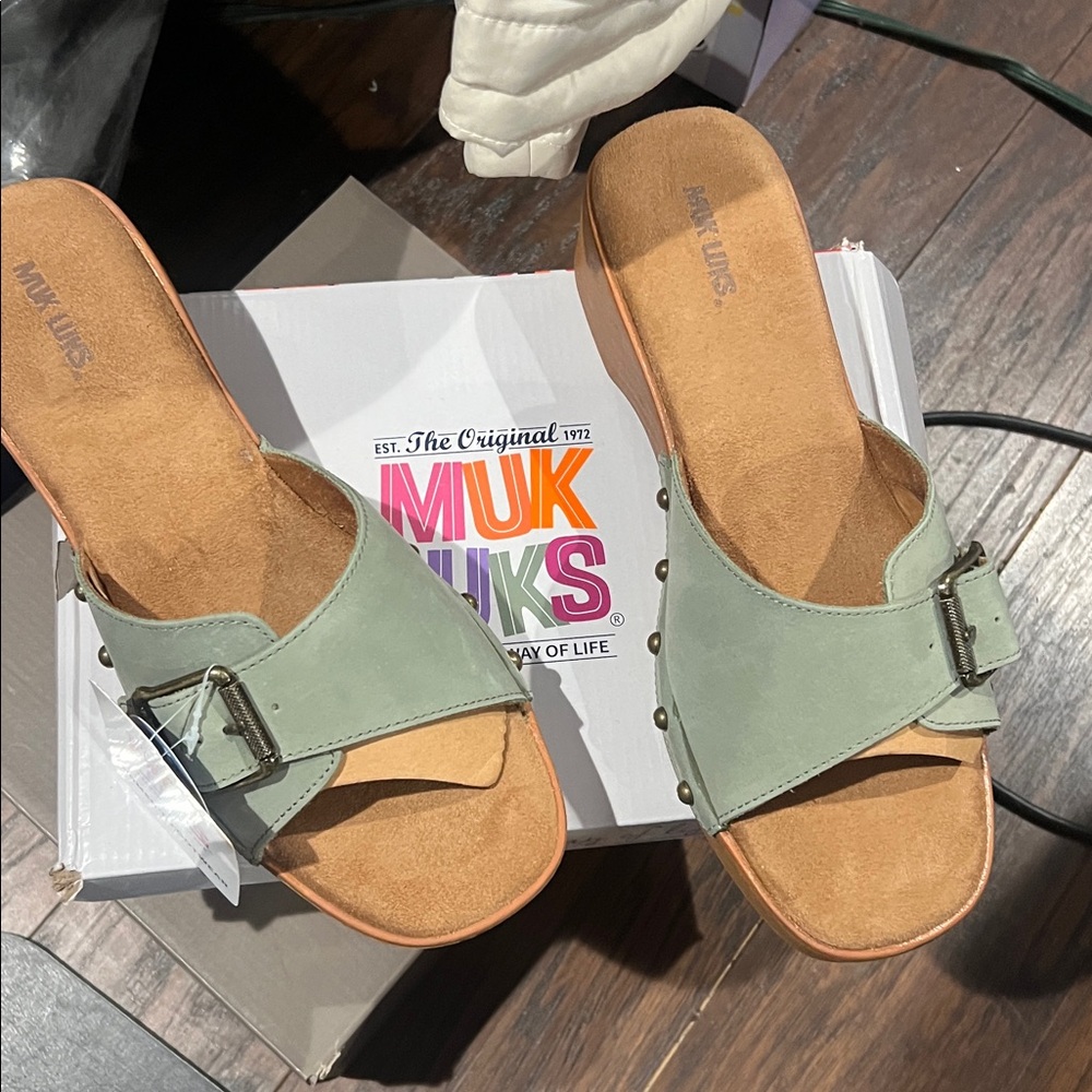 Ladies, Sage, Green Mutlu Sandals, Size 11